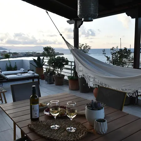 Diotima - Astonishing Seaview Apartment Chania (Crete)